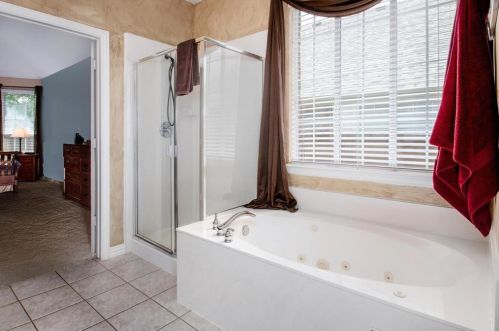 4217 Tiffany Dr, Lewisville TX  75022-0951 exterior