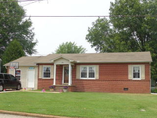 308 Franklin Dr, Paris, TN 38242-5620