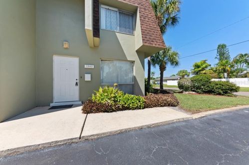 1342 70th St, Saint Petersburg, FL 33710-5334