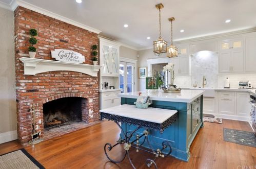 1135 Center St, Redlands CA  92373-6737 exterior