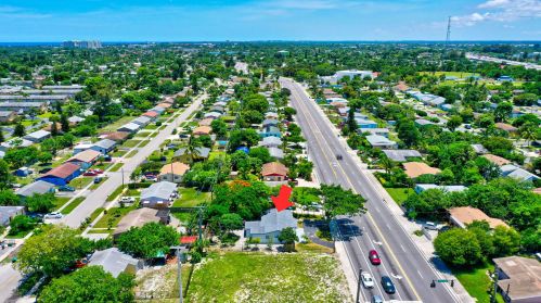 2180 Seacrest Blvd, Boynton Beach FL  33435-6785 exterior