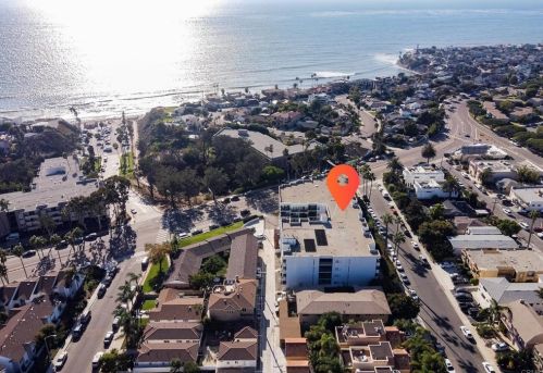 727 Sapphire St, San Diego CA 92109-1021 exterior