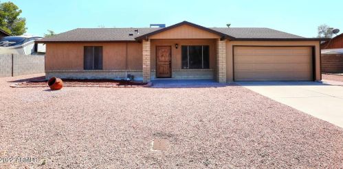5003 Corrine Dr, Glendale, AZ 85304-2017