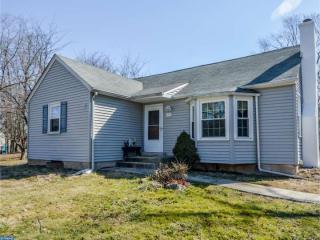 2525 Walnut St, Colmar, PA 18915-9422