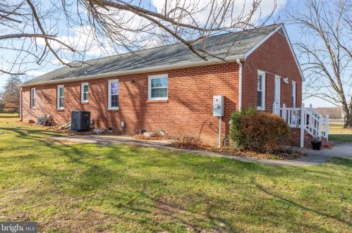 6149 Courthouse Rd, Spotsylvania VA  22551-6111 exterior