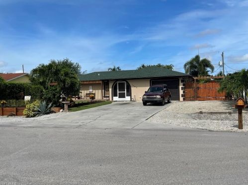 1743 53rd Ln, Naples, FL 34116-5603