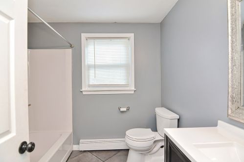 12 Olesen Rd, Derry NH 03038-4846 exterior