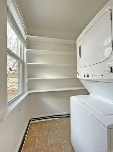 541 Midland St, Bridgeport CT  06605-3348 exterior