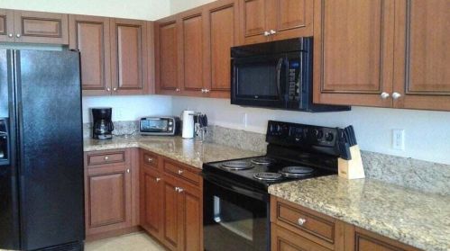 1411 Lucaya Dr, West Palm Beach, FL 33404-6454
