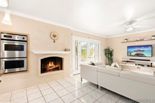 11122 Avenida Del Gato, San Diego CA 92126-1740 exterior