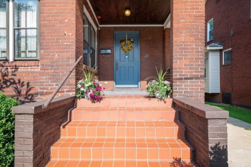 124 Virginia Ave, Pittsburgh, PA 15211-1612