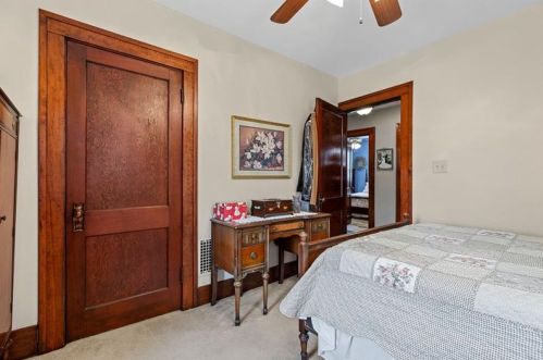 629 Maplewood Ave, Ambridge PA 15003-2415 exterior