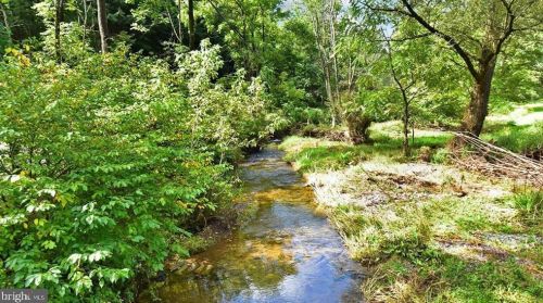 2695 Hemlock Dr, Palmerton PA  18071-9408 exterior