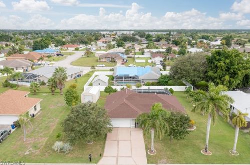 221 Danby Rd, Lehigh Acres, FL 33936-7526
