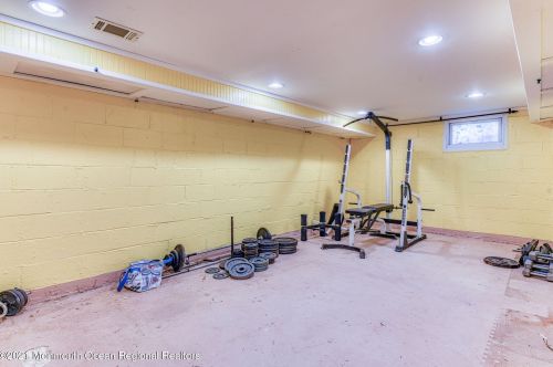 43 Piersoll Rd, Old Bridge NJ  08857-1536 exterior