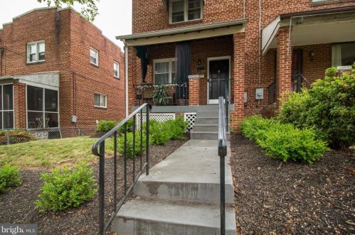 22 54th St, Washington DC  20019-6559 exterior