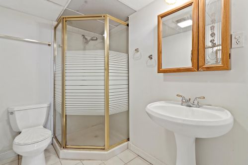 4129 Kingan Ave, Milwaukee WI 53235-4778 exterior