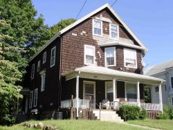 42 Parsons St, Newton, MA 02465-2136