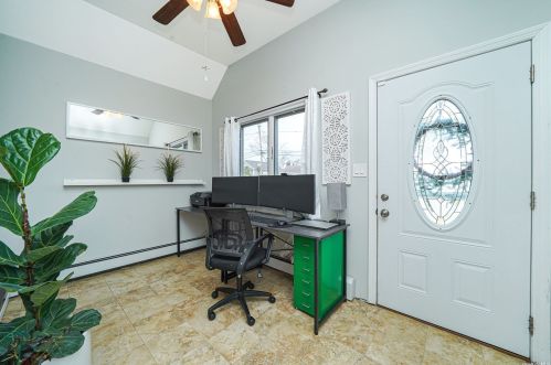 88 Doges Promenade, North Lindenhurst NY  11757-6408 exterior