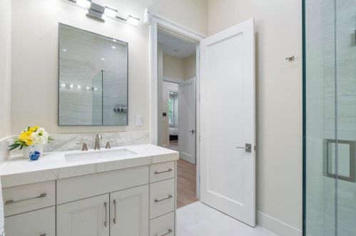 7 Country Rd, Boynton Beach FL  33436-5609 exterior