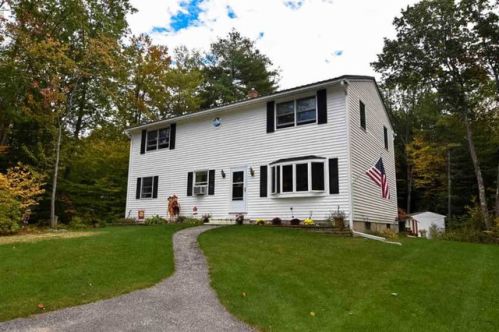246 Tanglewood Dr, Henniker, NH 03242-6138