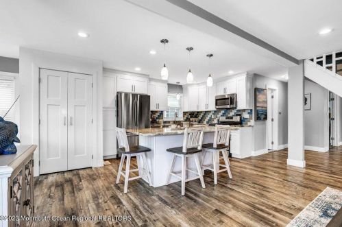 46 Perry Dr, Bricktown NJ  08723-7522 exterior