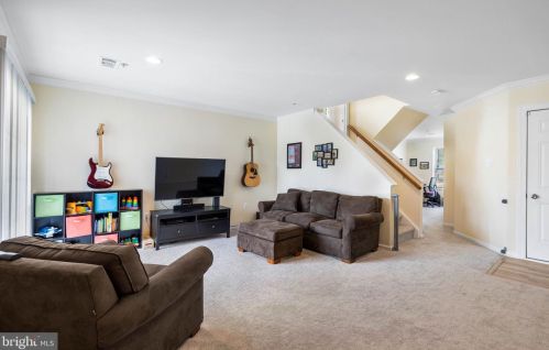 179 Jefferson Ave, Downingtown PA 19335-2702 exterior