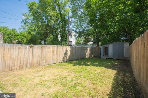 1730 Hills Dr, Norristown PA  19401-5702 exterior