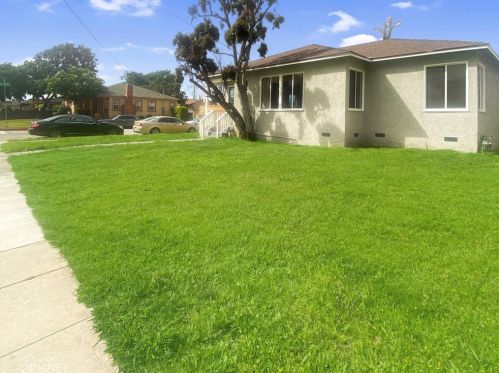 11891 Oxford Ave, Hawthorne, CA 90250-3119