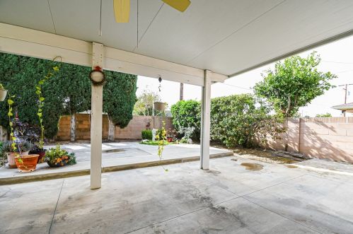 946 Mathewson Ave, Placentia CA  92870-2141 exterior