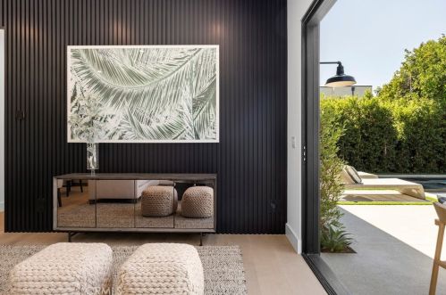 4955 Haskell Ave, Van Nuys CA  91436-1674 exterior