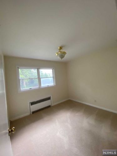 388 Cedar Ave, Ridgewood NJ  07450-5135 exterior