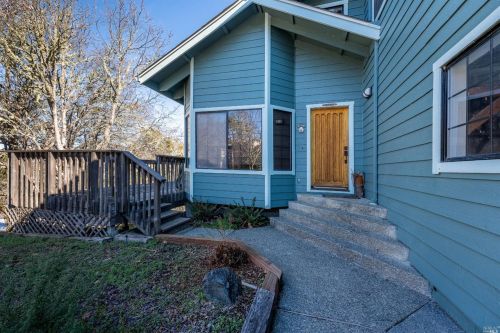 359 Laurel St, Willits CA  95490-3703 exterior