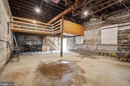 5010 Brooks St, Washington DC  20019-5318 exterior