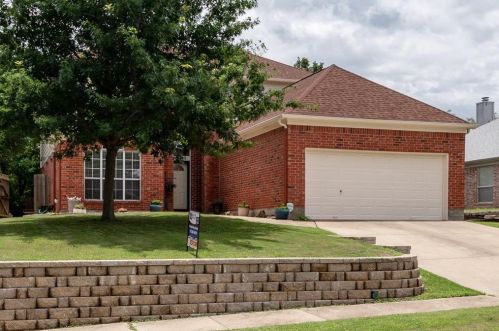 7232 Coventry Ct, Fort Worth, TX 76182-6051