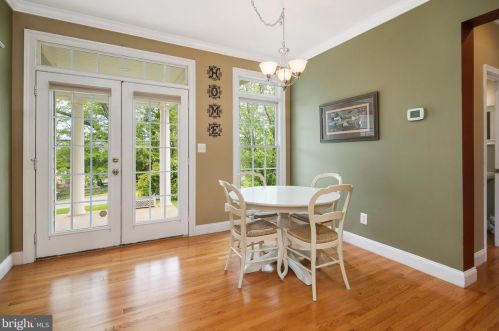 240 O St, Purcellville VA  20132-3002 exterior