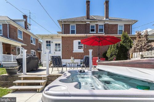 617 Derstine Ave, Lansdale PA 19446-3342 exterior