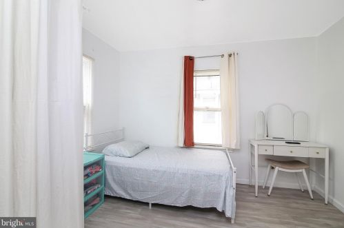 335 Washington St, West Deptford NJ  08066-1083 exterior