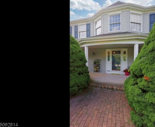 13 Woodside Ln, Flemington NJ  08822-3221 exterior