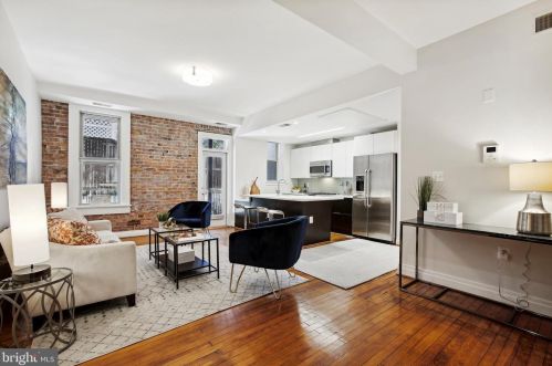 1811 Wyoming Ave, Washington, DC 20009-1881