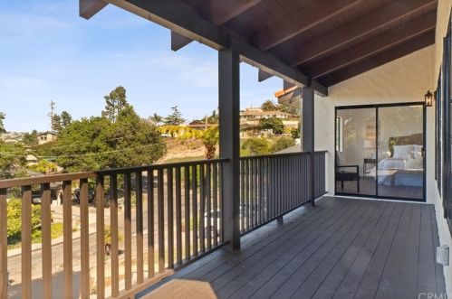 1500 Hillcrest Dr, Pismo Beach CA  93420-2215 exterior