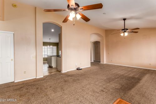 17410 86 Ave, Peoria AZ  85383-3684 exterior