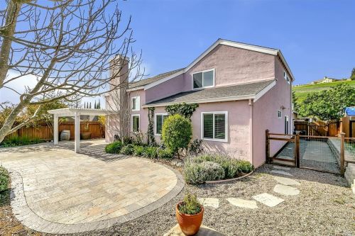 509 Poppy Cir, Benicia CA  94510-3715 exterior