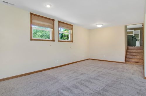 12323 White Oak Dr, Crown Point IN  46307-8420 exterior