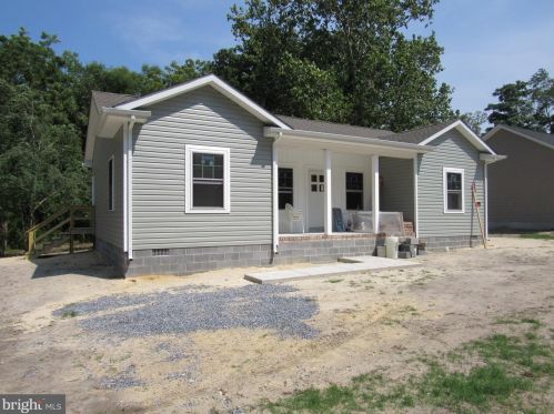 317 Willow St, Laurel, DE 19956-1718
