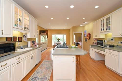 1043 Robertson Rd, Covington KY  41015-2145 exterior