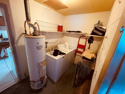 2471 Princess Carol Ct, Orlando FL  32807-8523 exterior