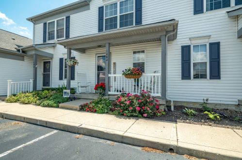 1084 Watkins Glen Ct, Marysville, OH 43040-8364
