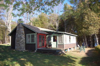 185 Lakeshore Dr, Willsboro Point, NY 12996-4054