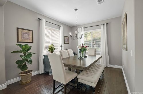28531 Redwood Canyon Pl, Santa Clarita CA  91390-5723 exterior